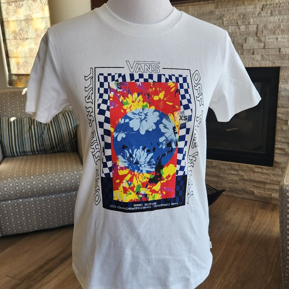 Women's Extra Small Van's Floral Tee Shirt  NWT